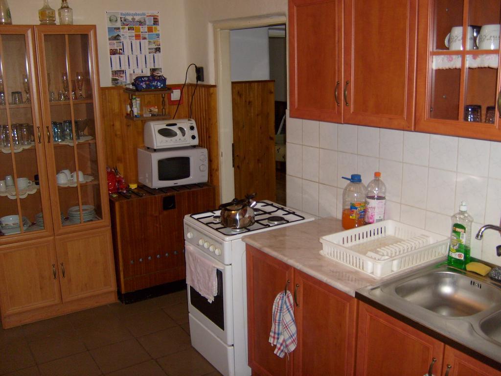 Toth Maganszallas Hajduszoboszlo Apartment Ngoại thất bức ảnh